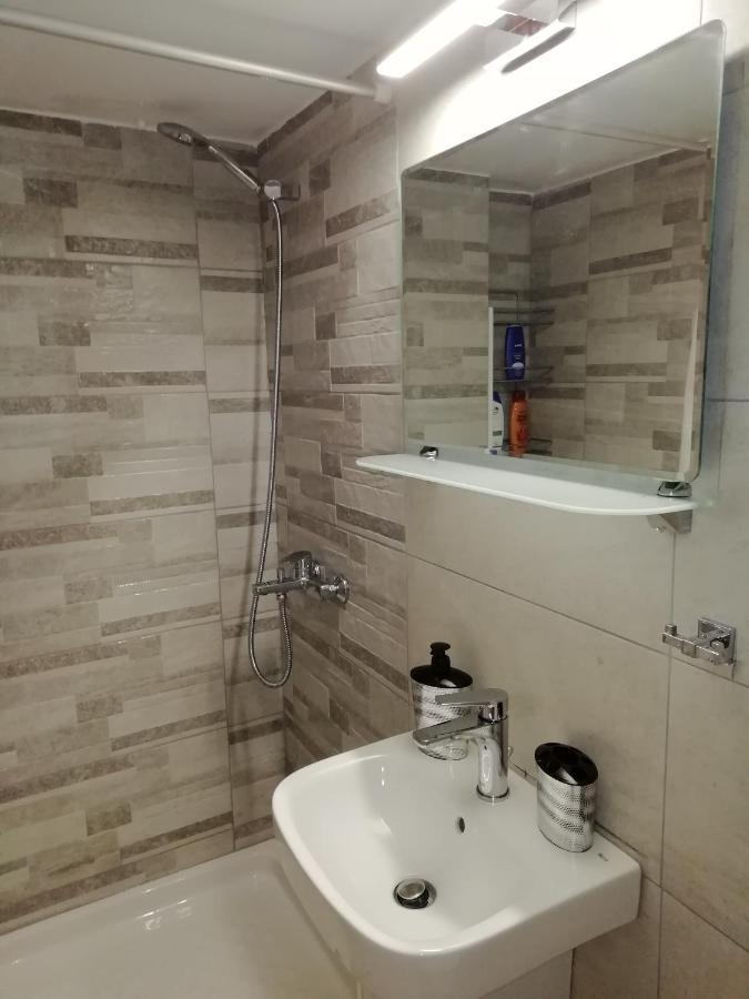 Cute Apartmnet in Thiseio Athen Exterior foto